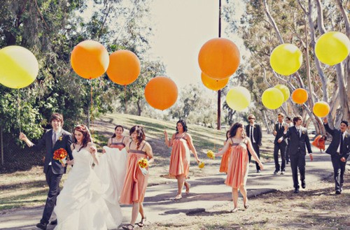big_balloons_wedding_party