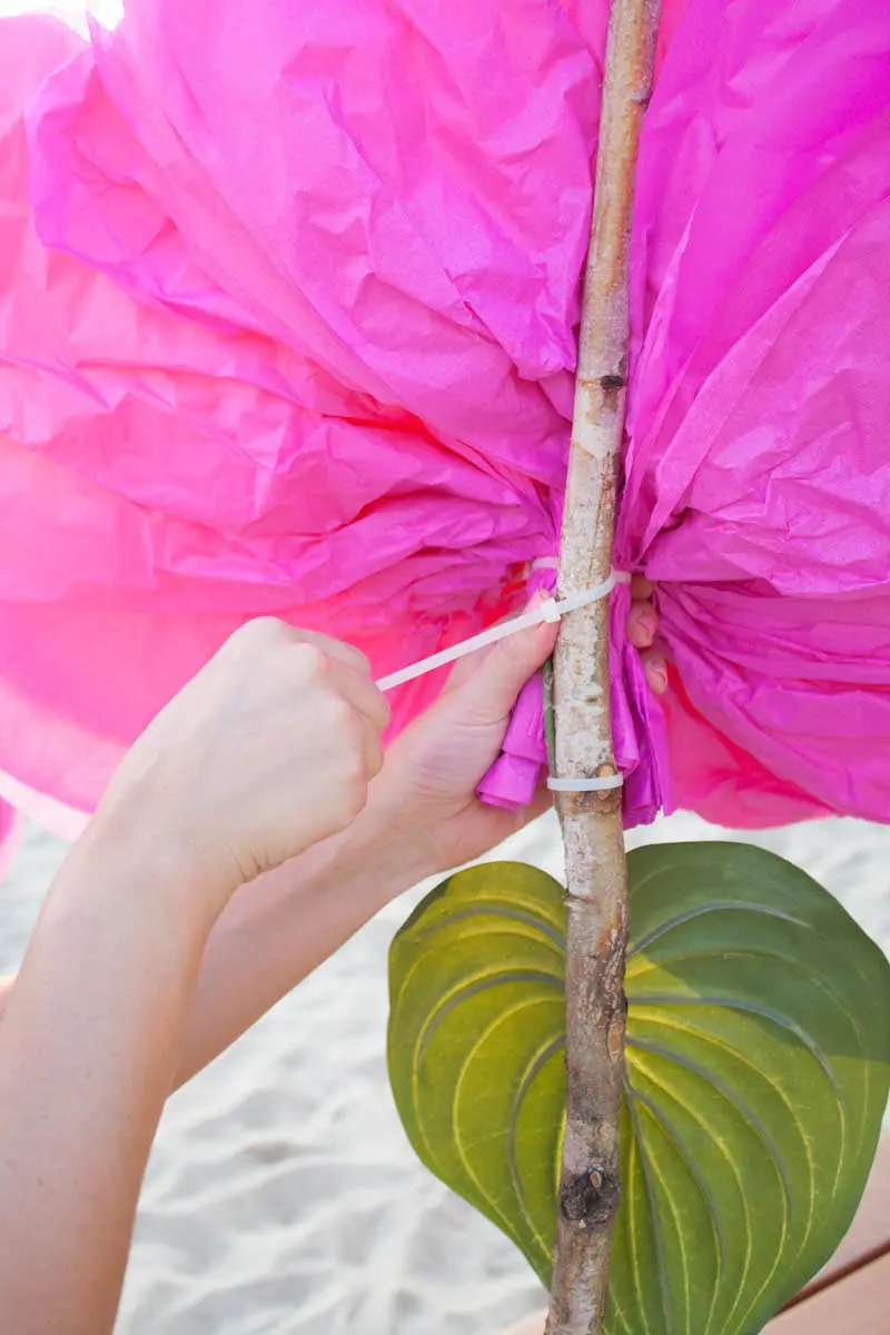 tutorial on how to create tissue paper flowers