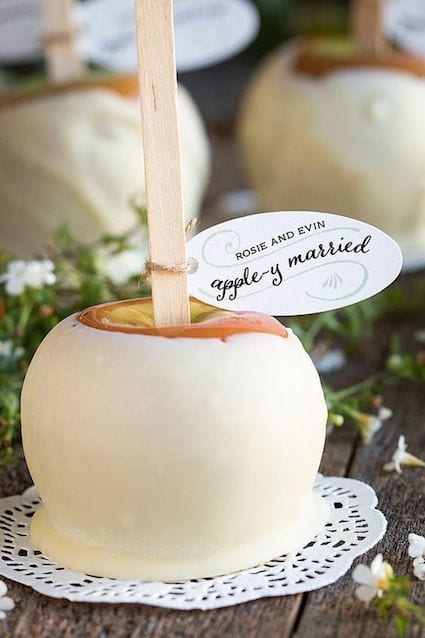 fall wedding treats and favors