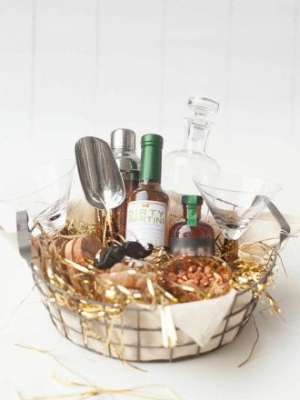 couples gift basket