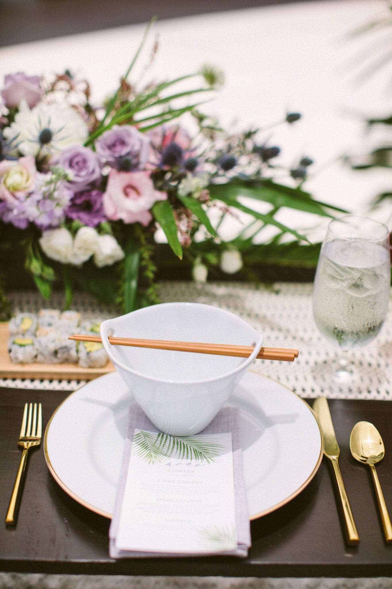 tropical lunch setting