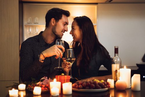 romantic dinner date at home