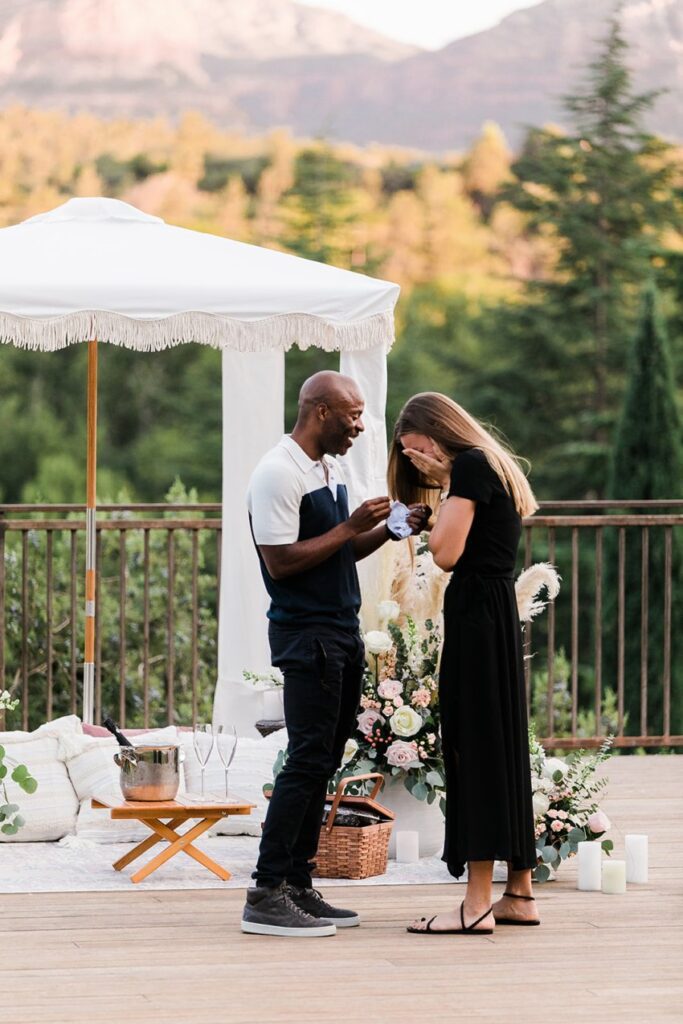 sedona proposal by the yes girls with outdoor red rocks