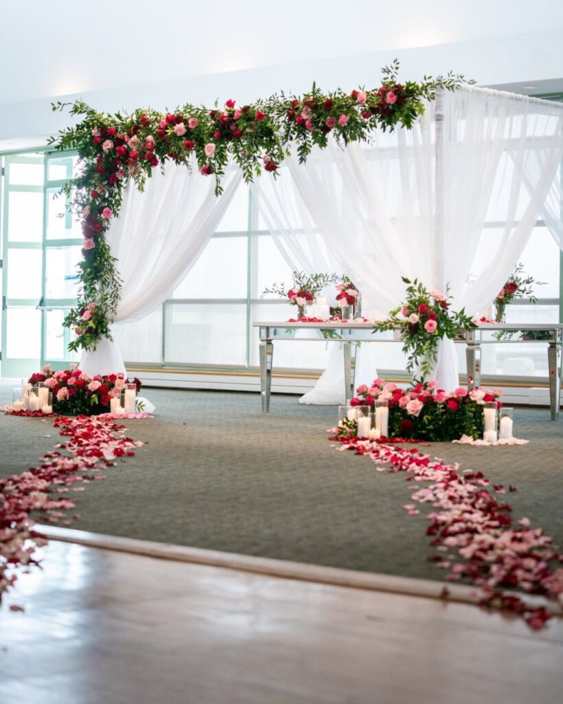 red roses on chuppah