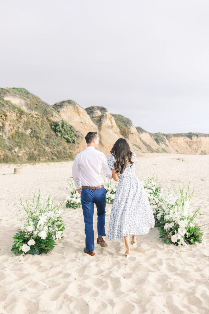 proposal with flowers on the beach 