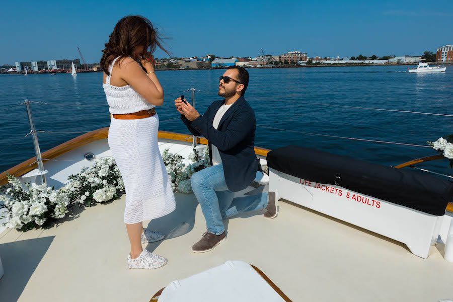 Unforgettable wine tasting re-proposal on a yacht in Boston Massachusetts 