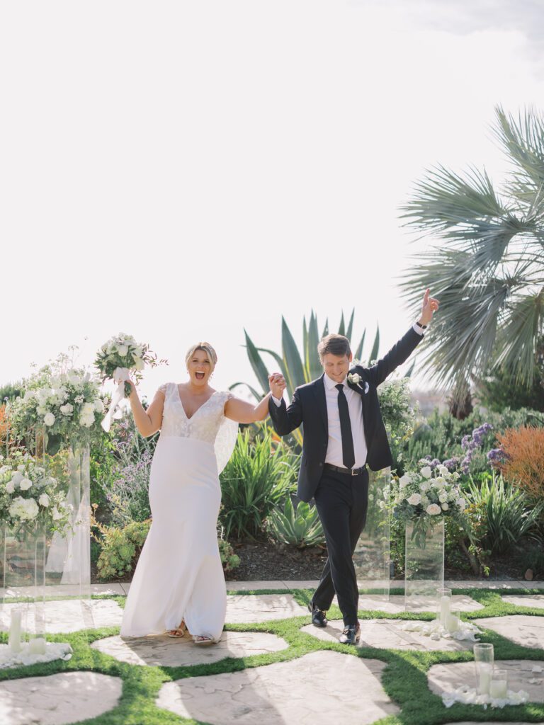 luxury elopement the yes girls